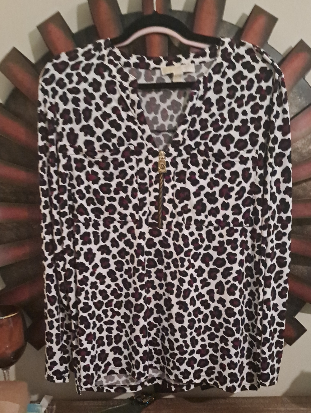 Michael Kors Women’s White and Burgundy Leopard Print Long Sleeve Top EUC